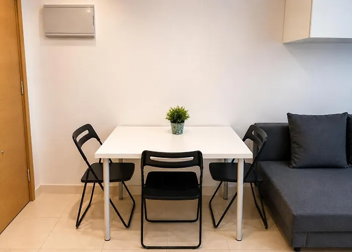 Apartamento Con Estilo En Madrid De Los Austrias -Tradicion Renovada